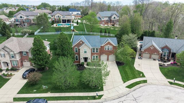 8640 Treeline Drive, Florence, KY 41042