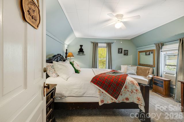 364 Haywood Road, Dillsboro, NC 28725