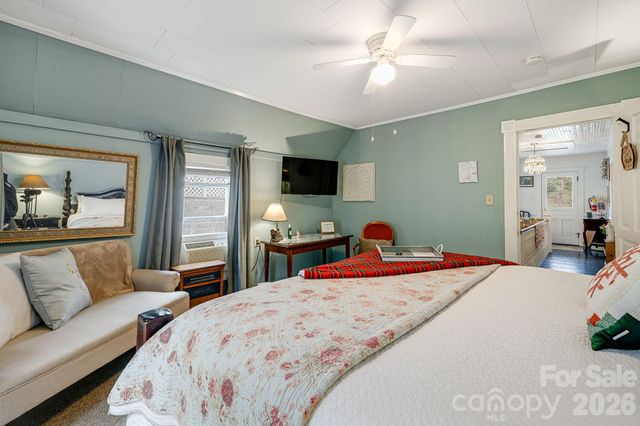 364 Haywood Road, Dillsboro, NC 28725