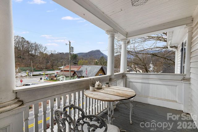 364 Haywood Road, Dillsboro, NC 28725