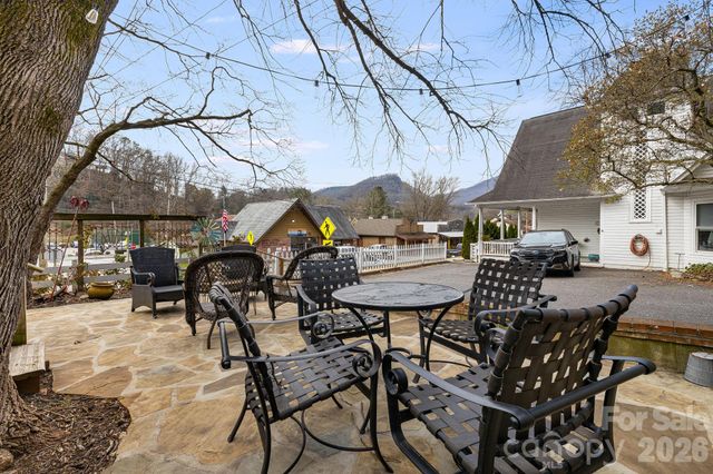 364 Haywood Road, Dillsboro, NC 28725