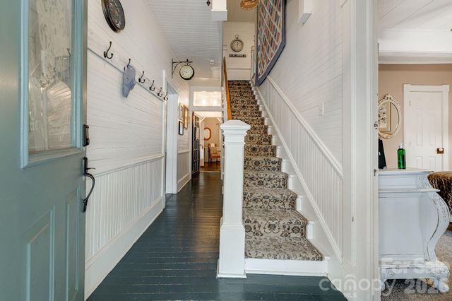 364 Haywood Road, Dillsboro, NC 28725