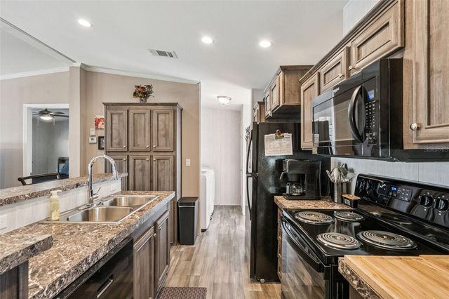 38 CITRUS RIDGE DRIVE, Davenport, FL 33837