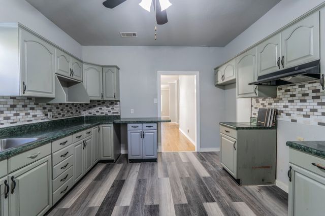 3224 S Adams Street, Fort Worth, TX 76110