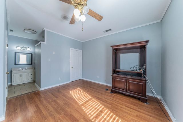 3224 S Adams Street, Fort Worth, TX 76110