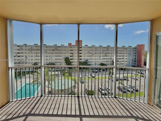 1770 NE 191st St 717-1, Miami, FL 33179