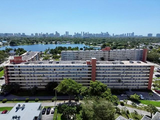 1770 NE 191st St 717-1, Miami, FL 33179