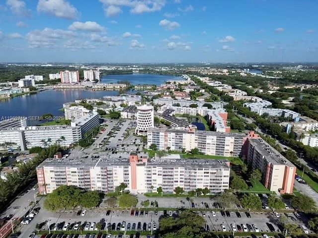 1770 NE 191st St 717-1, Miami, FL 33179