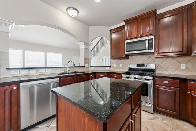 22007 Castle Hawk Trail, Richmond, TX 77407