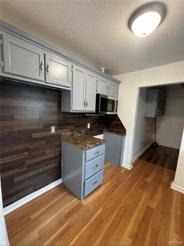 3605 Gloria Avenue, Mcallen, TX 78503
