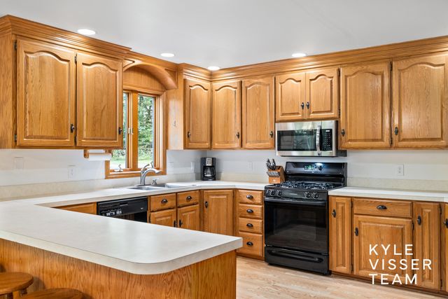 1873 Grand River Drive Ne, Ada Twp, MI 49301