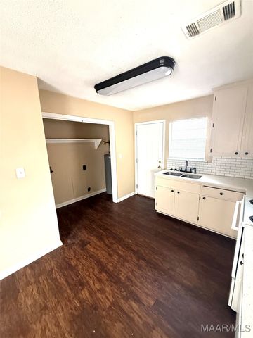 6265 Wares Ferry Road, Montgomery, AL 36117