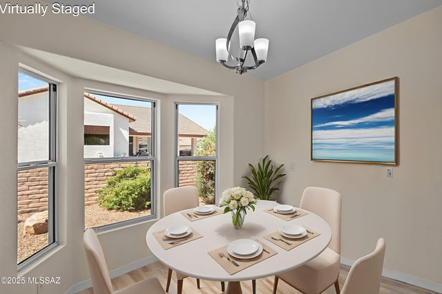 1993 E Desert Lark Pass, Green Valley, AZ 85614