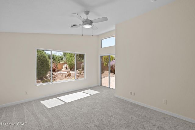 1993 E Desert Lark Pass, Green Valley, AZ 85614