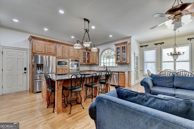 8910 Pinehurst Cove, Duluth, GA 30097