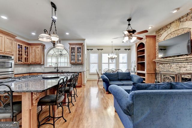8910 Pinehurst Cove, Duluth, GA 30097