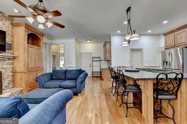 8910 Pinehurst Cove, Duluth, GA 30097