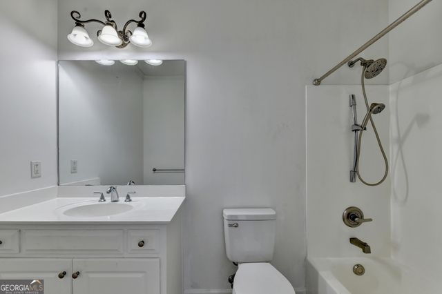 8910 Pinehurst Cove, Duluth, GA 30097