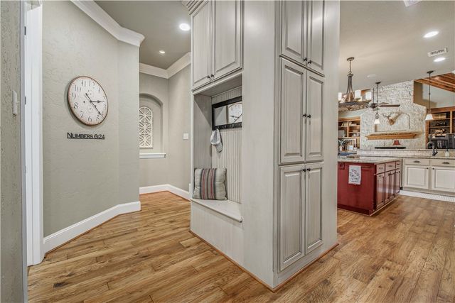 4691 River Valley Drive, Bryan, TX 77808