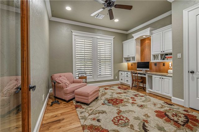 4691 River Valley Drive, Bryan, TX 77808