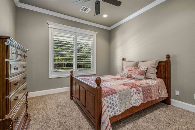 4691 River Valley Drive, Bryan, TX 77808