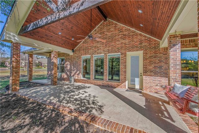 4691 River Valley Drive, Bryan, TX 77808