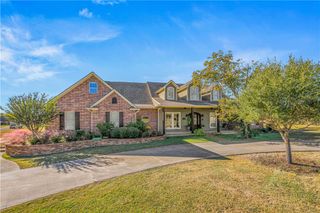 4691 River Valley Drive, Bryan, TX 77808