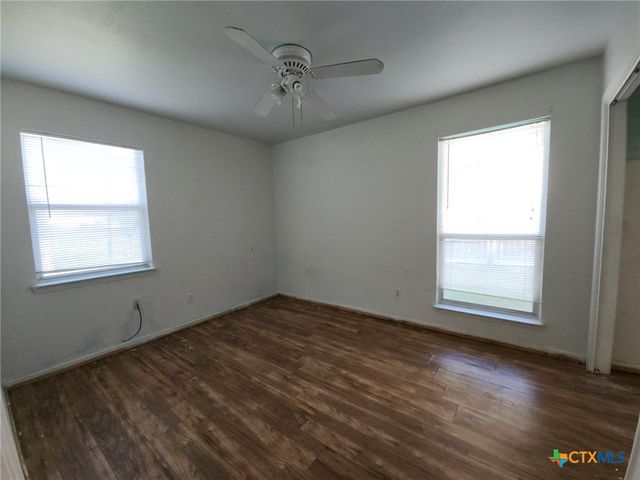 1206 W Avenue E, Copperas Cove, TX 76522