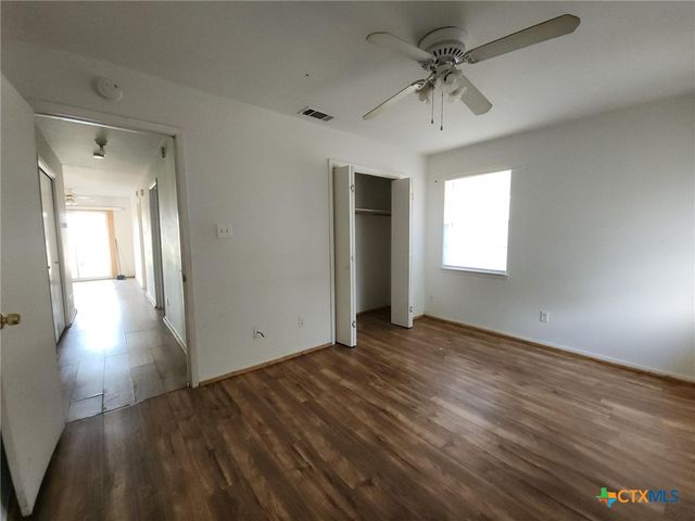 1206 W Avenue E, Copperas Cove, TX 76522