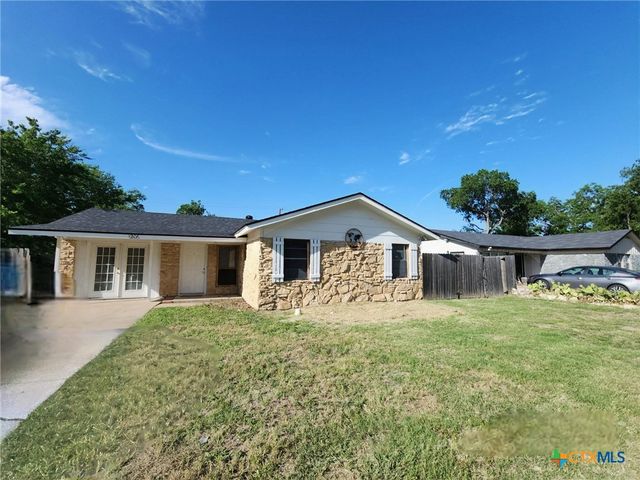 1206 W Avenue E, Copperas Cove, TX 76522