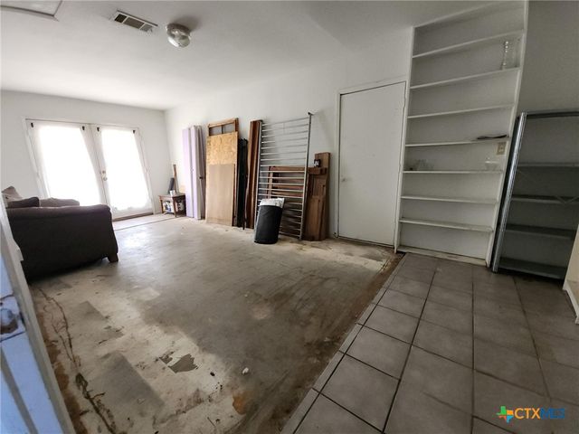 1206 W Avenue E, Copperas Cove, TX 76522