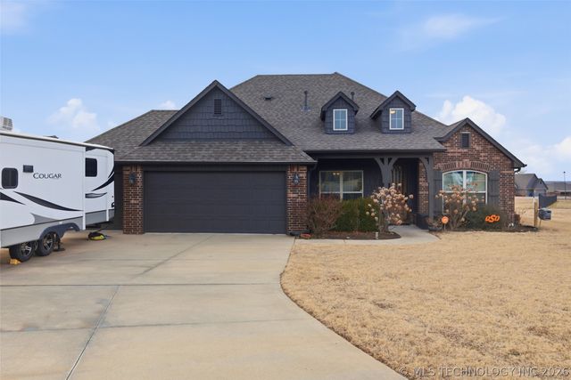 30204 S Gale Avenue, Inola, OK 74036