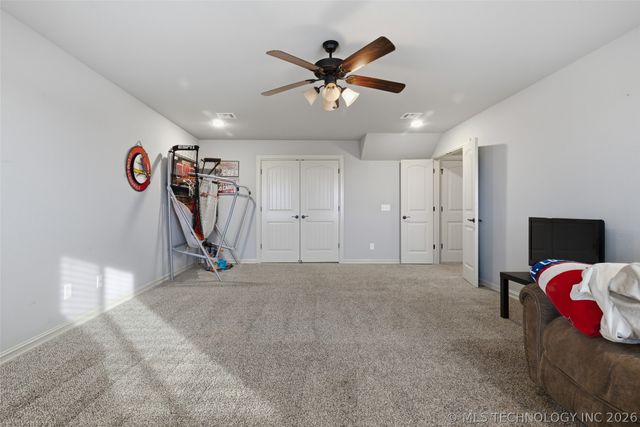 30204 S Gale Avenue, Inola, OK 74036