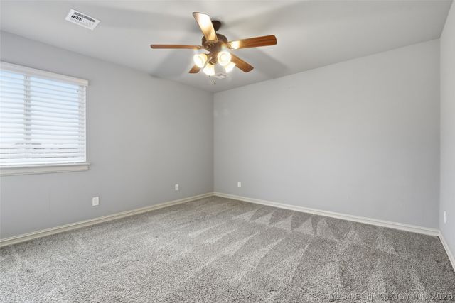 30204 S Gale Avenue, Inola, OK 74036