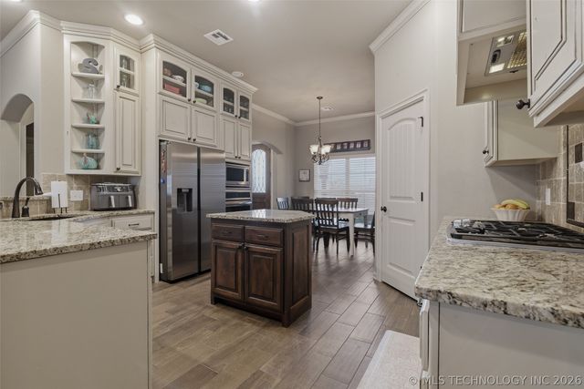 30204 S Gale Avenue, Inola, OK 74036