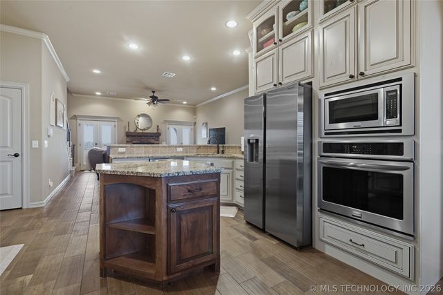 30204 S Gale Avenue, Inola, OK 74036