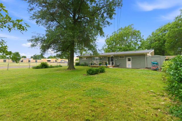 800 N Maus, Wichita, KS 67212