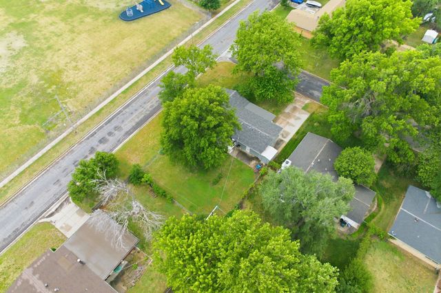 800 N Maus, Wichita, KS 67212