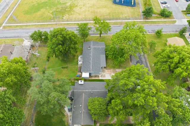 800 N Maus, Wichita, KS 67212