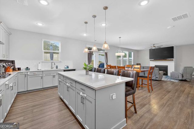 140 Camdale Court, Mcdonough, GA 30252