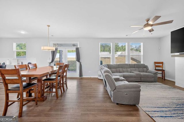 140 Camdale Court, Mcdonough, GA 30252