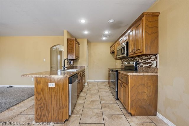 1808 Fairbanks Drive, Barling, AR 72923