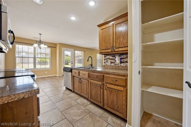 1808 Fairbanks Drive, Barling, AR 72923