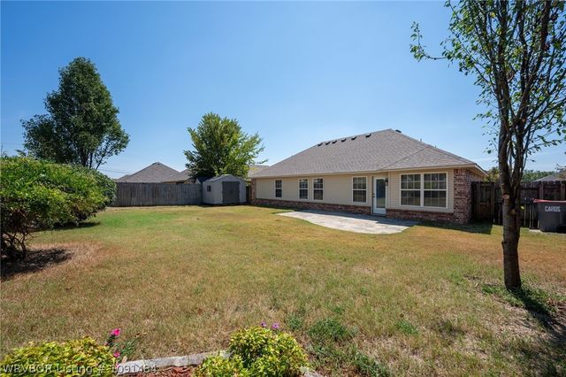 1808 Fairbanks Drive, Barling, AR 72923