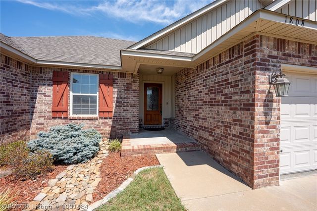 1808 Fairbanks Drive, Barling, AR 72923