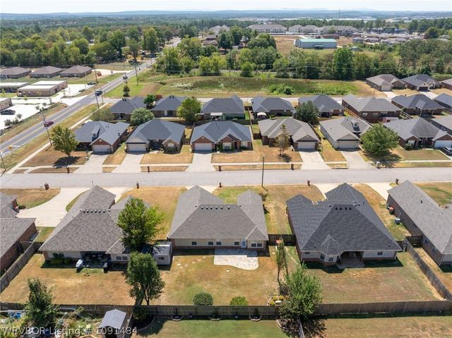 1808 Fairbanks Drive, Barling, AR 72923