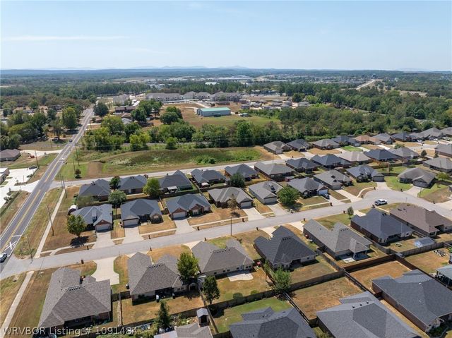 1808 Fairbanks Drive, Barling, AR 72923