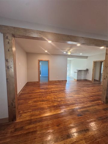 1107 W 3rd Street, Quanah, TX 79252