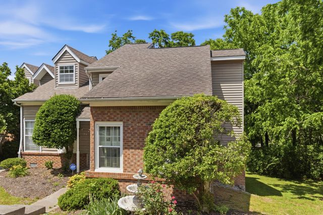 5230 Village Way, Nashville, TN 37211