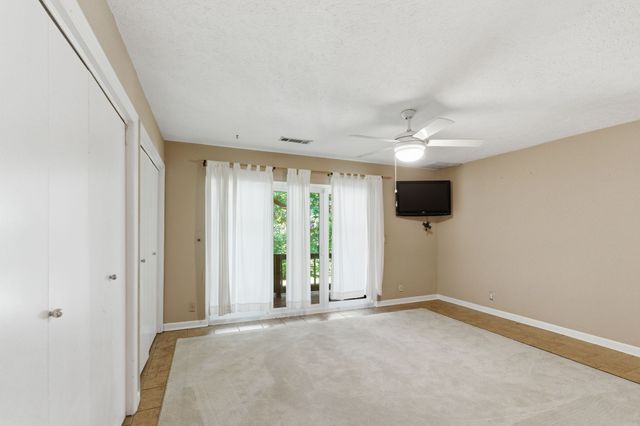 5230 Village Way, Nashville, TN 37211